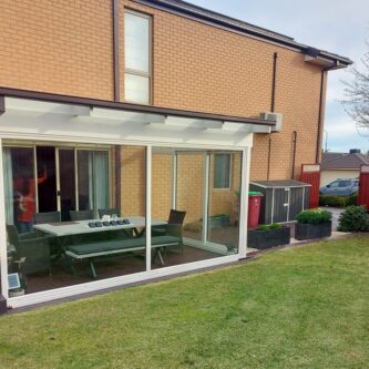 UPVC extension front by APS Double Glazing